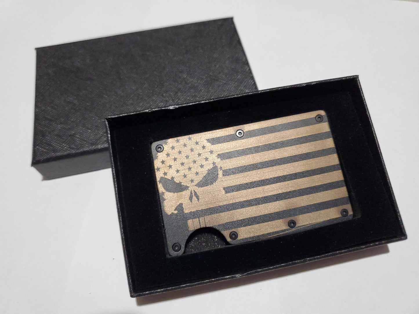Minimalist Wallet – Sleek, Smart, and Unisex